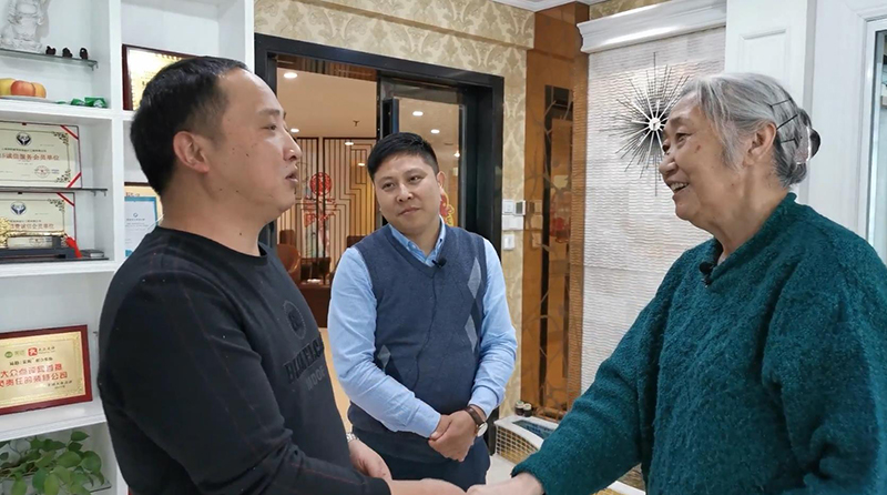 易路榮昕叕獲錦旗:王阿姨一家送來4面錦旗(圖7) 易路榮昕叕獲錦旗:王阿姨一家送來4面錦旗