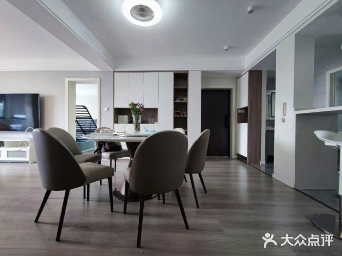 wuhuijia_客戶點(diǎn)評(píng)易路榮昕的真實(shí)裝修業(yè)主評(píng)價(jià)