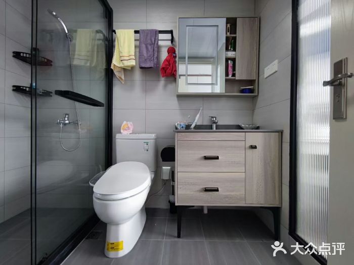 wuhuijia_客戶點(diǎn)評(píng)易路榮昕的真實(shí)裝修業(yè)主評(píng)價(jià)