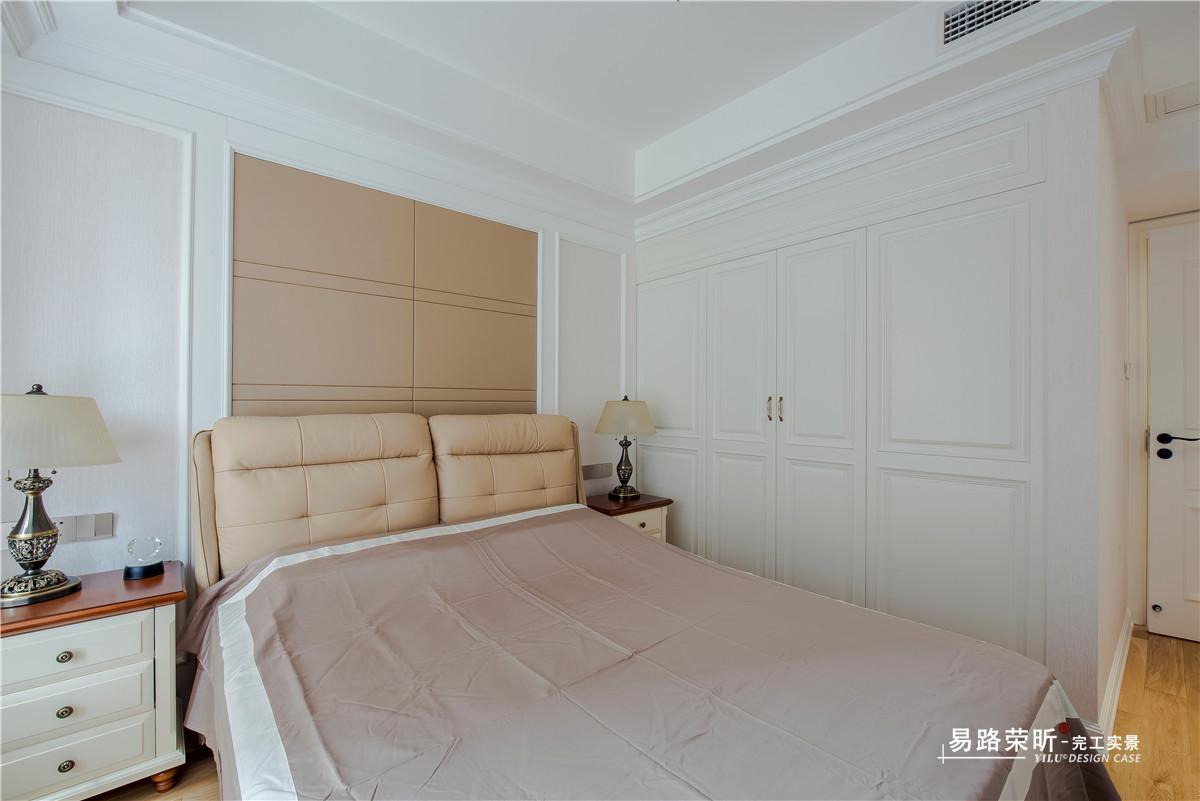 宝山区88平法式公寓装修，浪漫二人世界,© 易路荣昕·上海·装修实景案例