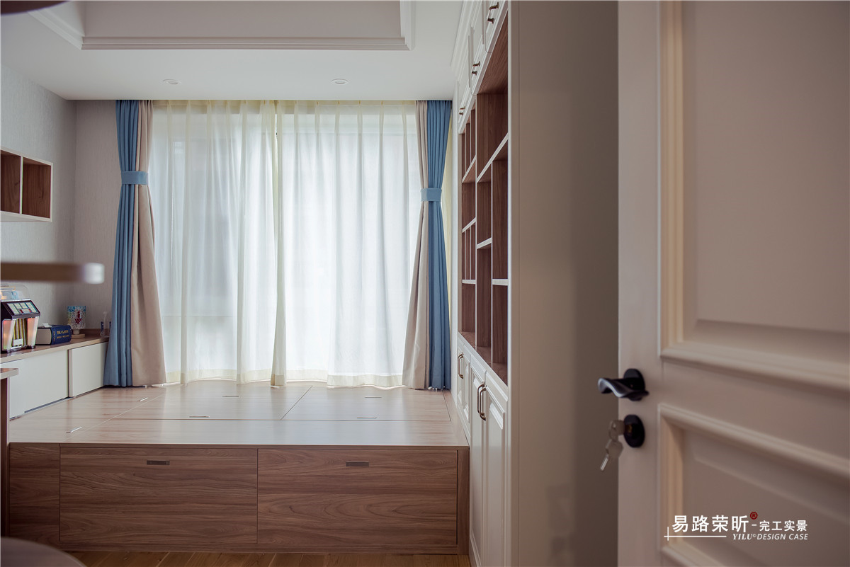 宝山区88平法式公寓装修，浪漫二人世界,© 易路荣昕·上海·装修实景案例