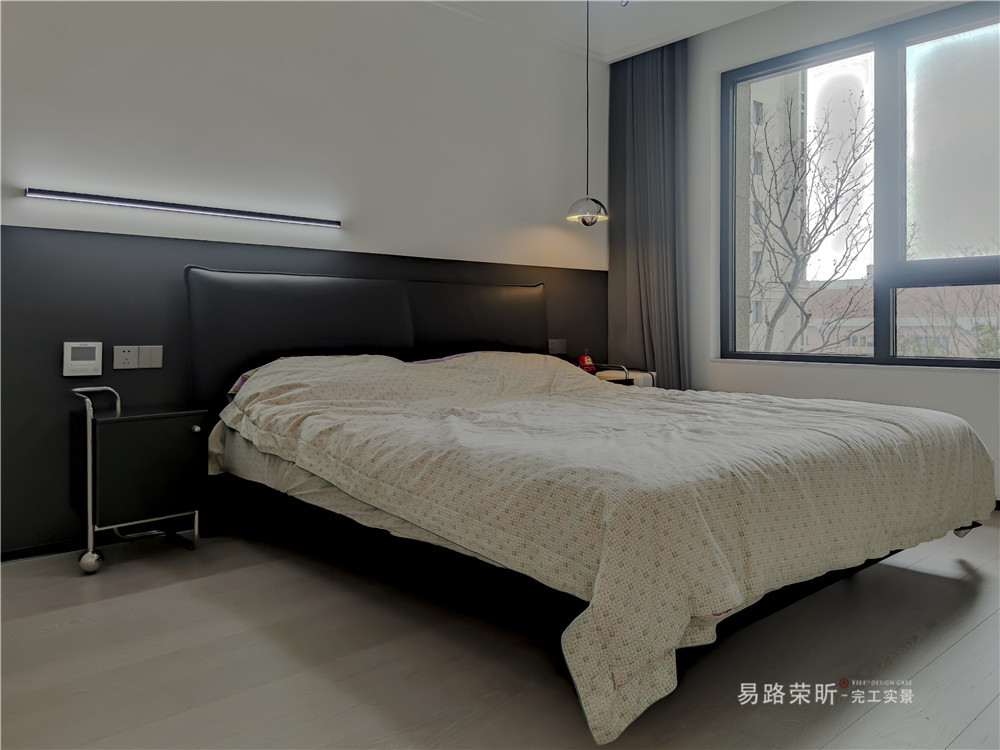 浦东152平极简装修，年轻夫妻让生活更简单舒适！,© 易路荣昕·上海·装修实景案例